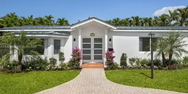 255 Ridgewood Rd