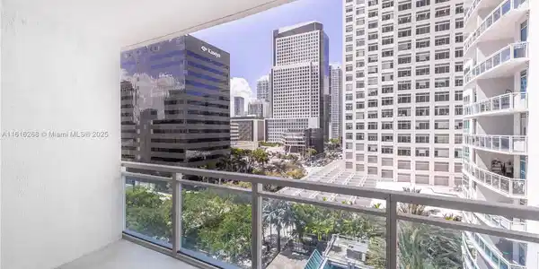 951 Brickell Ave