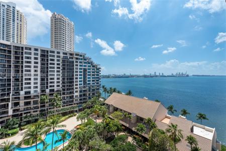 520 Brickell Key Dr
