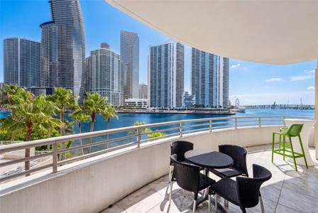 888 Brickell Key Dr