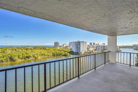 936 Intracoastal Dr