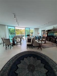 2127 Brickell Ave