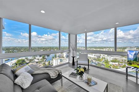 2715 N Ocean