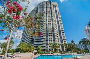 1000 W Island Blvd Unit 3005