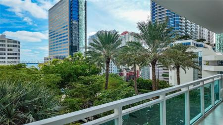 951 Brickell Ave