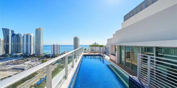 300 Sunny Isles Blvd