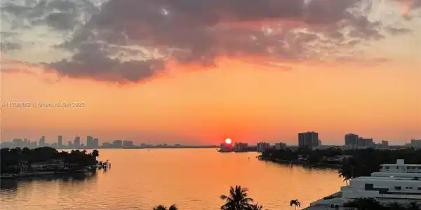 900 Bay Dr Unit 723