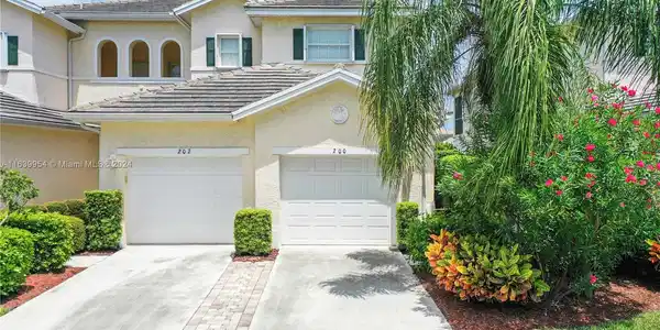 200 Southstar Dr
