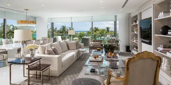 10203 Collins Ave