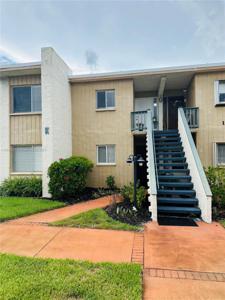 1310 NE 14th Ct