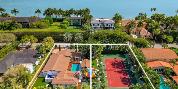 4500 Sabal Palm Rd