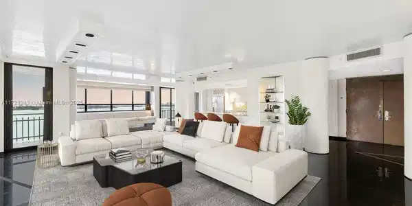 11113 Biscayne Blvd