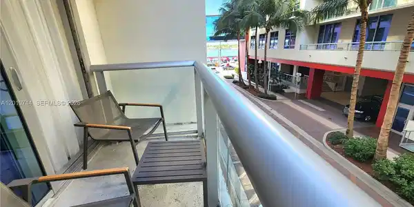 777 N Ocean Dr
