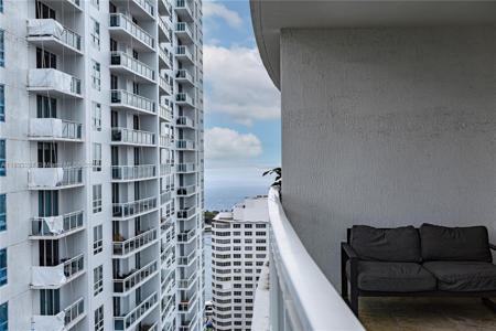 951 Brickell Ave