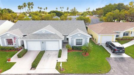 527 SE 21st Dr