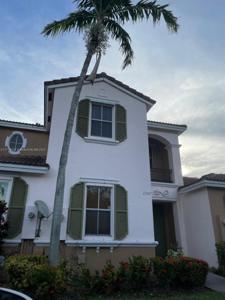 2287 NE 42nd Ave