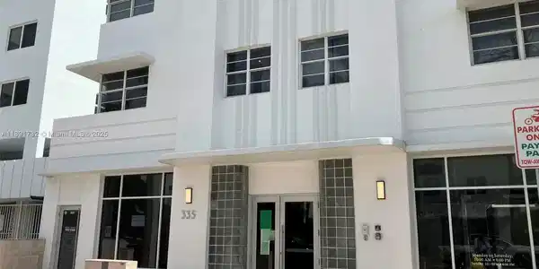 335 Ocean Dr