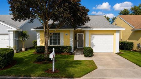 687 SE 22nd Dr