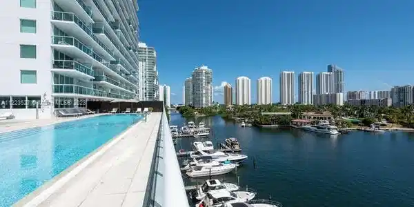 400 Sunny Isles Blvd Unit 104