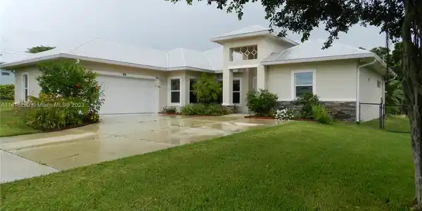 104 Springhill Dr