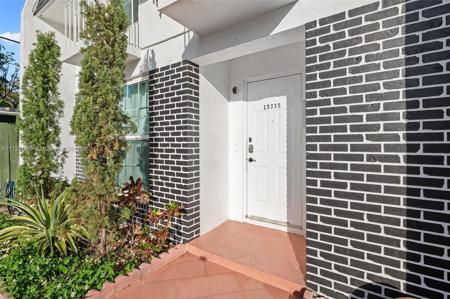 13515 NE 22 Ct