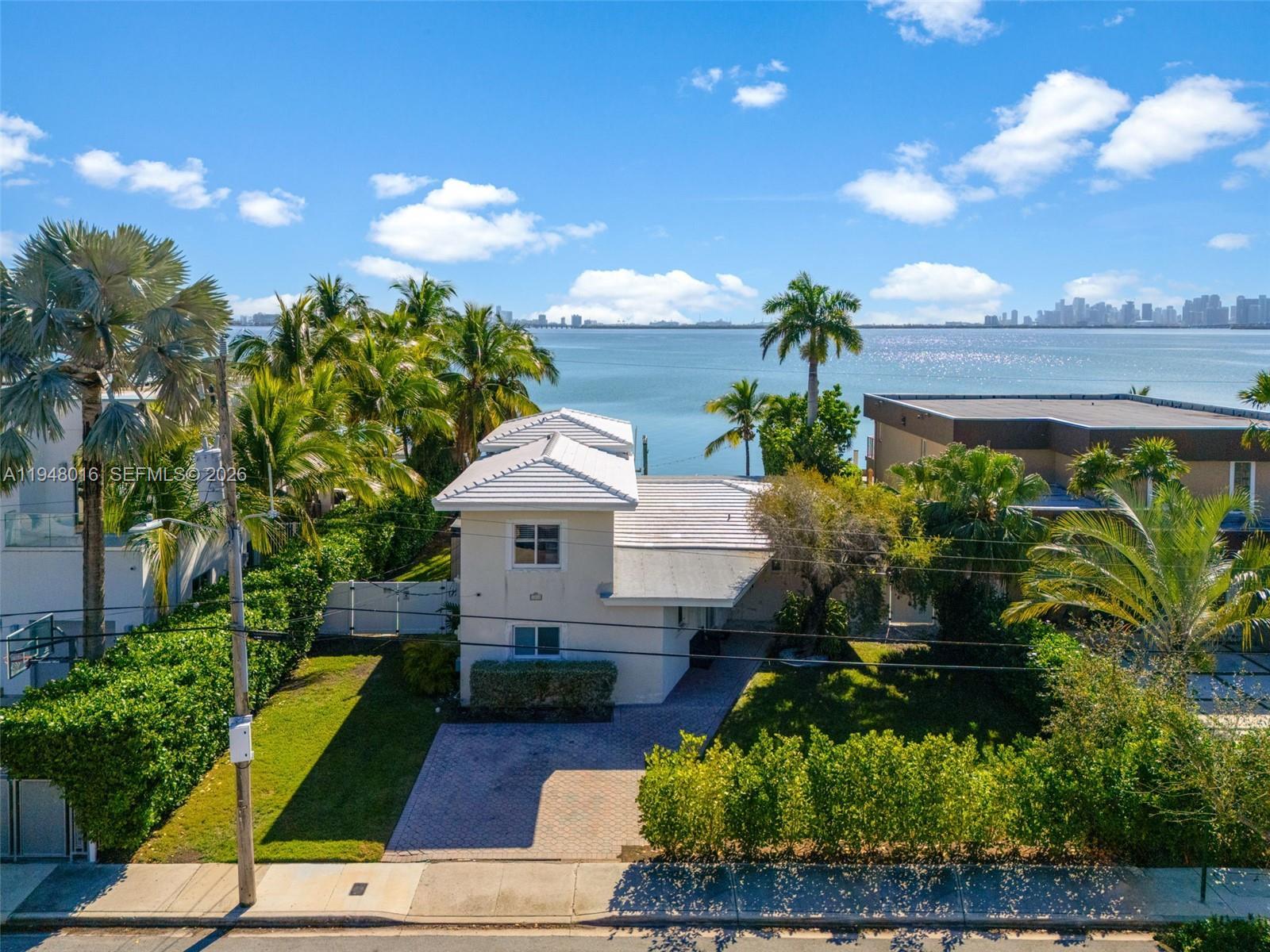 Image 4: S Treasure Drive