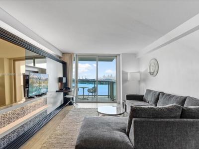 1100 West Ave