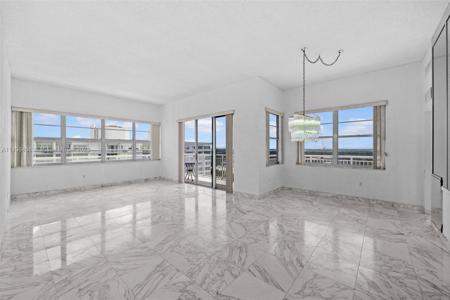 18051 Biscayne Blvd