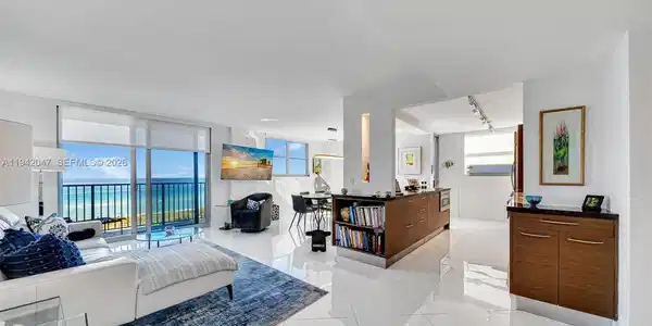 9273 Collins Ave