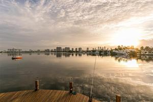 2785 NE 165th Ter Unit 90 Feet Dock