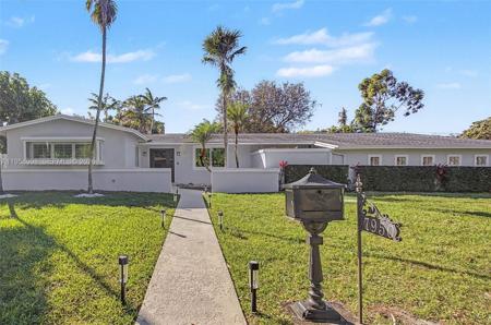 7950 SW 161st St