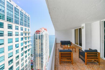 1200 Brickell Bay Dr
