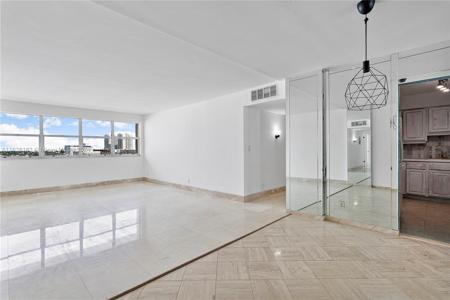 111 Golden Isles Dr