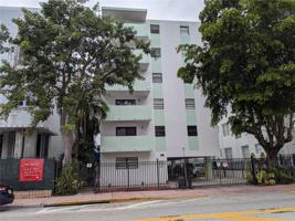 1418 Collins Ave Unit 604