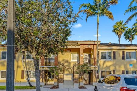 945 NE 34th Ave