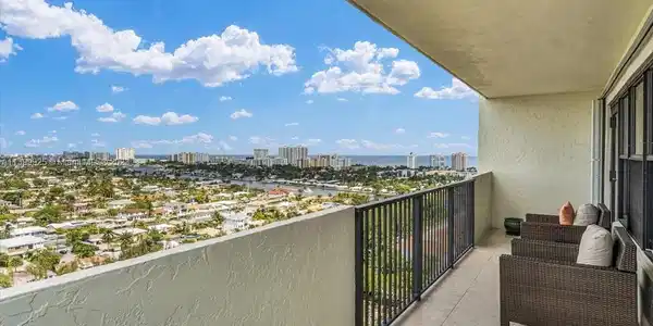 3200 Port Royale Dr N Unit 2007
