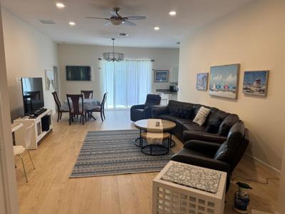 10171 SE Williams