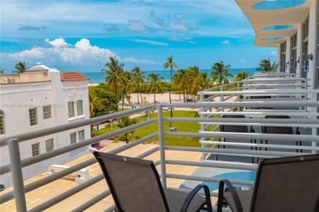 1052 Ocean Dr