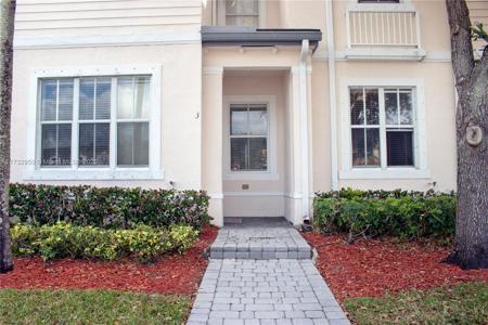 153 SE 28th Pl