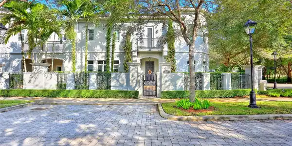 10195 SW 75th Pl Unit 10195