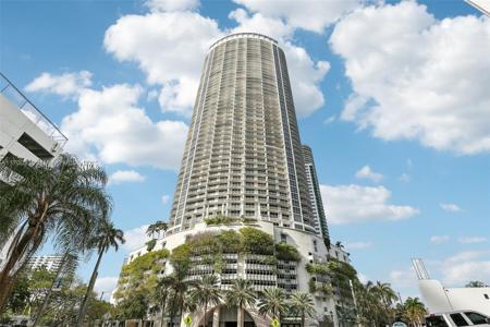 1750 N Bayshore Dr