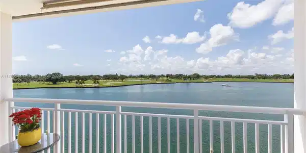 9270 W Bay Harbor Dr Unit 5C