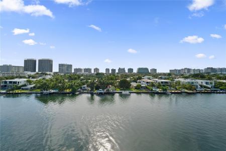 9341 E Bay Harbor Dr