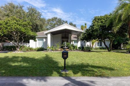 8513 SW 169th Ter