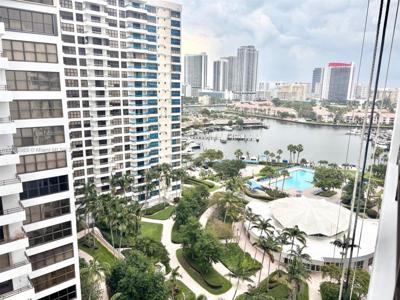 600 Three Islands Blvd