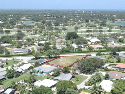18870 SE Country Club Dr