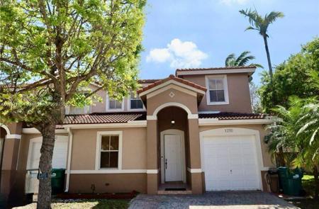 13760 SW 276th St