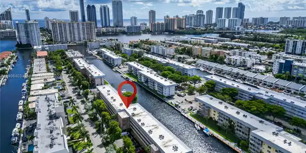 3600 NE 170 ST