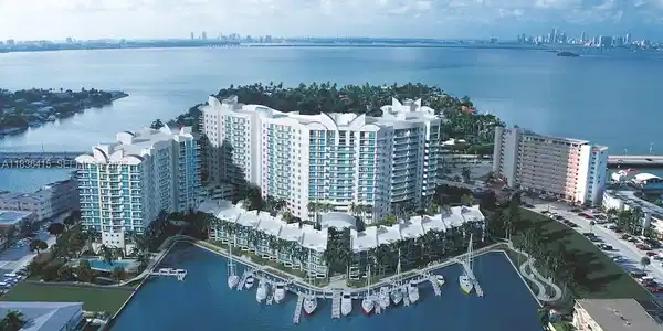 360 Harbor Island Dr