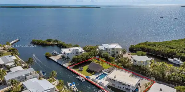 17 Poisonwood Rd